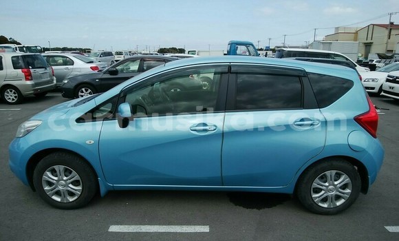 Buy Used Nissan Note Blue Car in Beitbridge in Matabeleland South Buy Used Nissan Note Blue Car in Beitbridge in Matabeleland South