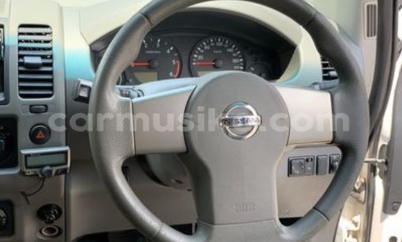 Nunua Ilio tumika Nissan Navara Nyeupe Gari ndani ya Beitbridge nchini Matabeleland Kusini Nunua Ilio tumika Nissan Navara Nyeupe Gari ndani ya Beitbridge nchini Matabeleland Kusini