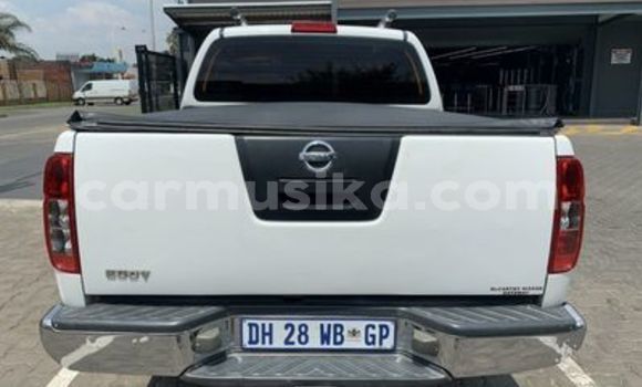 Nunua Ilio tumika Nissan Navara Nyeupe Gari ndani ya Beitbridge nchini Matabeleland Kusini Nunua Ilio tumika Nissan Navara Nyeupe Gari ndani ya Beitbridge nchini Matabeleland Kusini