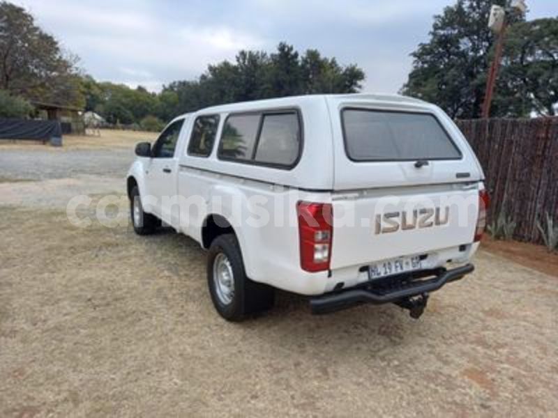 Big with watermark isuzu kb matabeleland south beitbridge 23762