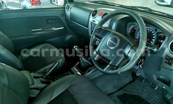 Buy Used Isuzu KB White Car in Beitbridge in Matabeleland South Buy Used Isuzu KB White Car in Beitbridge in Matabeleland South