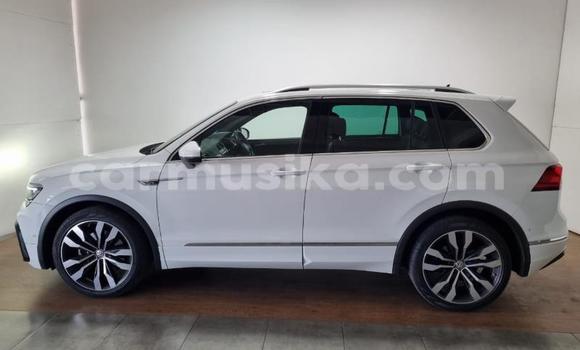 Nunua Ilio tumika Volkswagen Tiguan Nyeupe Gari ndani ya Beitbridge nchini Matabeleland Kusini Nunua Ilio tumika Volkswagen Tiguan Nyeupe Gari ndani ya Beitbridge nchini Matabeleland Kusini