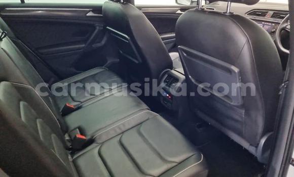 Nunua Ilio tumika Volkswagen Tiguan Nyeupe Gari ndani ya Beitbridge nchini Matabeleland Kusini Nunua Ilio tumika Volkswagen Tiguan Nyeupe Gari ndani ya Beitbridge nchini Matabeleland Kusini