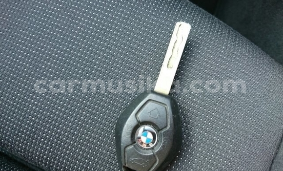 Tenga Tsaru BMW 3–Series Sirivha Mota in Beitbridge in Matabeleland South Tenga Tsaru BMW 3–Series Sirivha Mota in Beitbridge in Matabeleland South