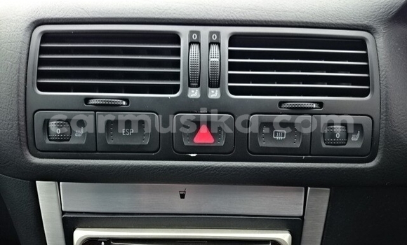 Buy Used Volkswagen Golf R32 Black Car in Beitbridge in Matabeleland South Buy Used Volkswagen Golf R32 Black Car in Beitbridge in Matabeleland South