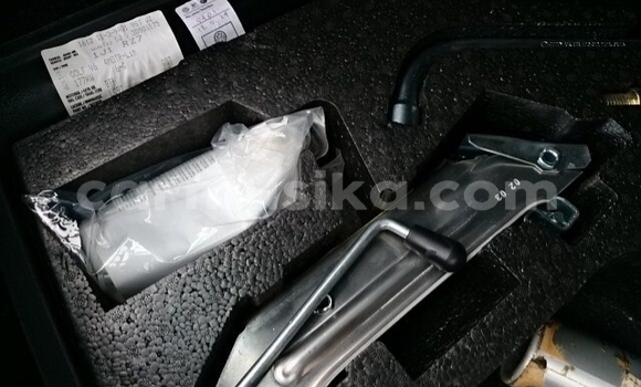 Buy Used Volkswagen Golf R32 Black Car in Beitbridge in Matabeleland South Buy Used Volkswagen Golf R32 Black Car in Beitbridge in Matabeleland South