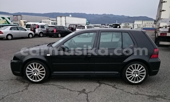 Buy Used Volkswagen Golf R32 Black Car in Beitbridge in Matabeleland South Buy Used Volkswagen Golf R32 Black Car in Beitbridge in Matabeleland South