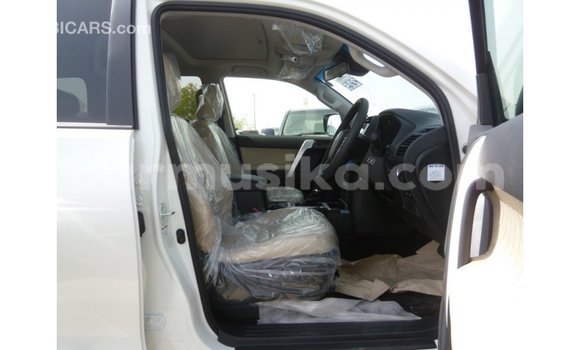 Buy Import Toyota Prado White Car in Import - Dubai in Harare Buy Import Toyota Prado White Car in Import - Dubai in Harare