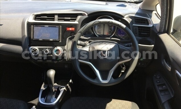 Acheter Occasion Voiture Honda Fit Gris à Beitbridge, Matabeleland South Acheter Occasion Voiture Honda Fit Gris à Beitbridge, Matabeleland South