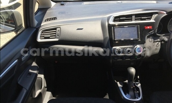 Acheter Occasion Voiture Honda Fit Gris à Beitbridge, Matabeleland South Acheter Occasion Voiture Honda Fit Gris à Beitbridge, Matabeleland South