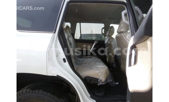 Buy Import Toyota Prado White Car in Import - Dubai in Harare Buy Import Toyota Prado White Car in Import - Dubai in Harare