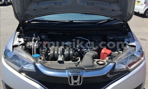 Acheter Occasion Voiture Honda Fit Gris à Beitbridge, Matabeleland South Acheter Occasion Voiture Honda Fit Gris à Beitbridge, Matabeleland South