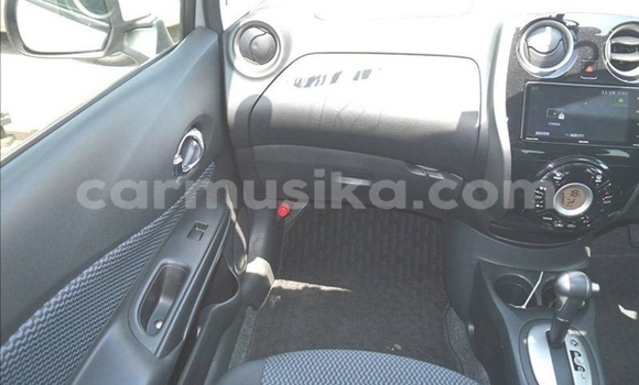 Nunua Ilio tumika Nissan Note Fedha Gari ndani ya Beitbridge nchini Matabeleland Kusini Nunua Ilio tumika Nissan Note Fedha Gari ndani ya Beitbridge nchini Matabeleland Kusini