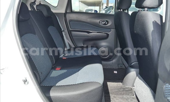 Nunua Ilio tumika Nissan Note Fedha Gari ndani ya Beitbridge nchini Matabeleland Kusini Nunua Ilio tumika Nissan Note Fedha Gari ndani ya Beitbridge nchini Matabeleland Kusini