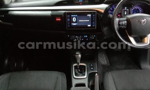 Acheter Occasion Voiture Toyota Hilux Blanc à Beitbridge, Matabeleland South Acheter Occasion Voiture Toyota Hilux Blanc à Beitbridge, Matabeleland South