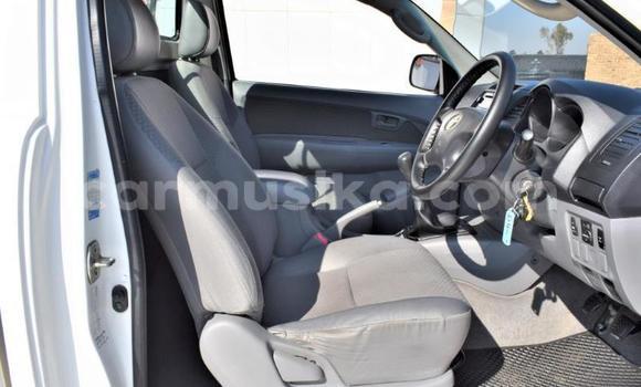 Buy Used Toyota Hilux White Car in Beitbridge in Matabeleland South Buy Used Toyota Hilux White Car in Beitbridge in Matabeleland South