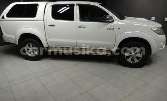 Nunua Ilio tumika Toyota Hilux Nyeupe Gari ndani ya Beitbridge nchini Matabeleland Kusini Nunua Ilio tumika Toyota Hilux Nyeupe Gari ndani ya Beitbridge nchini Matabeleland Kusini