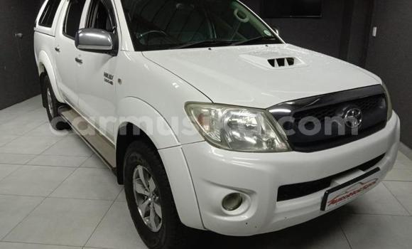 Nunua Ilio tumika Toyota Hilux Nyeupe Gari ndani ya Beitbridge nchini Matabeleland Kusini Nunua Ilio tumika Toyota Hilux Nyeupe Gari ndani ya Beitbridge nchini Matabeleland Kusini