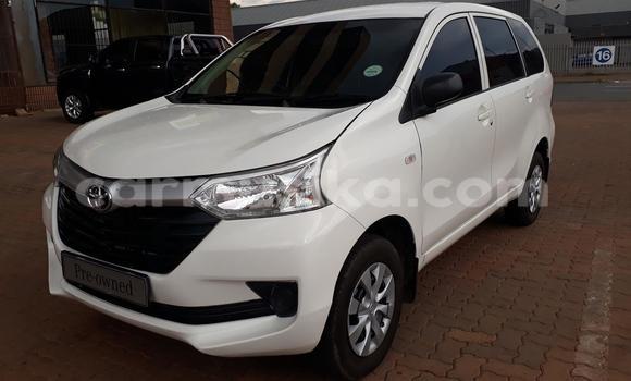 Nunua Ilio tumika Toyota Avanza Nyeupe Gari ndani ya Beitbridge nchini Matabeleland Kusini