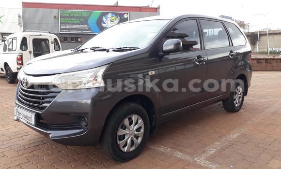 Nunua Ilio tumika Toyota Avanza Nyeusi Gari ndani ya Bulawayo nchini Bulawayo