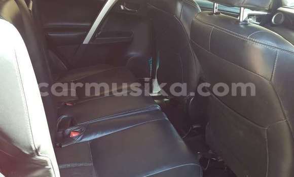 Tenga Tsaru Toyota RAV4 Bhurawuni Mota in Beitbridge in Matabeleland South Tenga Tsaru Toyota RAV4 Bhurawuni Mota in Beitbridge in Matabeleland South