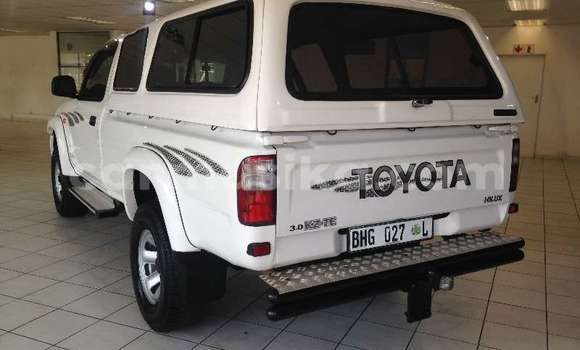 Acheter Occasion Voiture Toyota Hilux Blanc à Bulawayo, Bulawayo Acheter Occasion Voiture Toyota Hilux Blanc à Bulawayo, Bulawayo