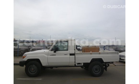 Buy Import Toyota Land Cruiser White Car in Import - Dubai in Harare Buy Import Toyota Land Cruiser White Car in Import - Dubai in Harare