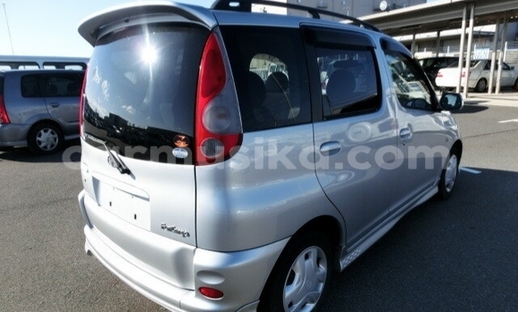 Acheter Occasion Voiture Toyota FunCargo Gris à Beitbridge, Matabeleland South Acheter Occasion Voiture Toyota FunCargo Gris à Beitbridge, Matabeleland South