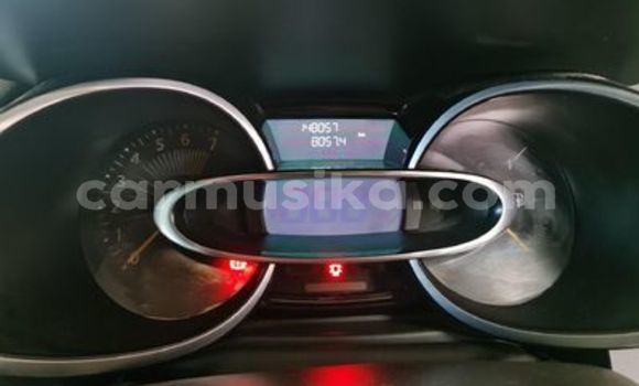 Buy Used Renault Clio Red Car in Beitbridge in Matabeleland South Buy Used Renault Clio Red Car in Beitbridge in Matabeleland South