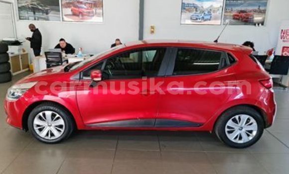 Buy Used Renault Clio Red Car in Beitbridge in Matabeleland South Buy Used Renault Clio Red Car in Beitbridge in Matabeleland South
