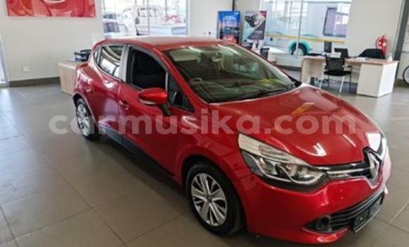 Buy Used Renault Clio Red Car in Beitbridge in Matabeleland South Buy Used Renault Clio Red Car in Beitbridge in Matabeleland South