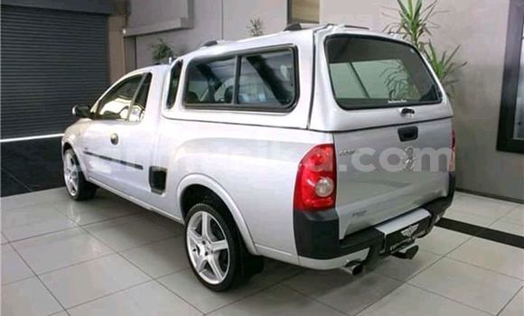 Buy Used Opel Corsa Beige Car in Beitbridge in Matabeleland South Buy Used Opel Corsa Beige Car in Beitbridge in Matabeleland South