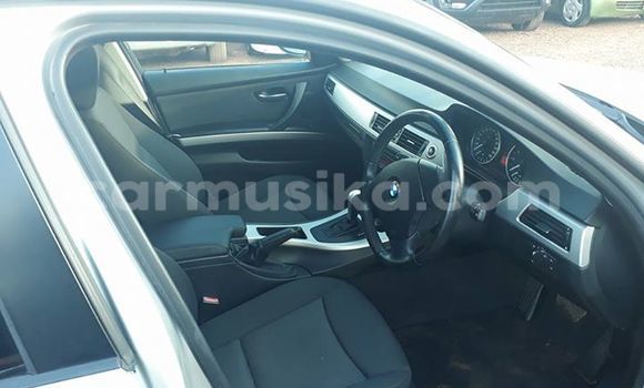 Tenga Tsaru BMW 3–Series Sirivha Mota in Alexandra Park in Harare Tenga Tsaru BMW 3–Series Sirivha Mota in Alexandra Park in Harare