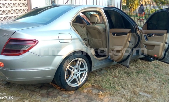 Buy Used Mercedes-Benz C-Classe Silver Car in Avondale in Harare Buy Used Mercedes-Benz C-Classe Silver Car in Avondale in Harare