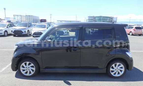 Nunua Ilio tumika Toyota bB Nyeusi Gari ndani ya Beitbridge nchini Matabeleland Kusini Nunua Ilio tumika Toyota bB Nyeusi Gari ndani ya Beitbridge nchini Matabeleland Kusini