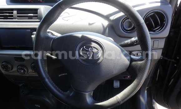 Nunua Ilio tumika Toyota bB Nyeusi Gari ndani ya Beitbridge nchini Matabeleland Kusini Nunua Ilio tumika Toyota bB Nyeusi Gari ndani ya Beitbridge nchini Matabeleland Kusini