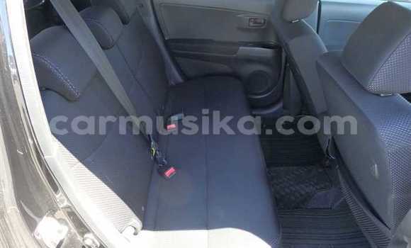 Nunua Ilio tumika Toyota bB Nyeusi Gari ndani ya Beitbridge nchini Matabeleland Kusini Nunua Ilio tumika Toyota bB Nyeusi Gari ndani ya Beitbridge nchini Matabeleland Kusini