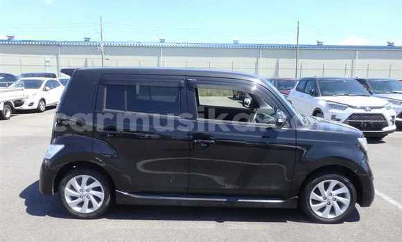 Nunua Ilio tumika Toyota bB Nyeusi Gari ndani ya Beitbridge nchini Matabeleland Kusini Nunua Ilio tumika Toyota bB Nyeusi Gari ndani ya Beitbridge nchini Matabeleland Kusini