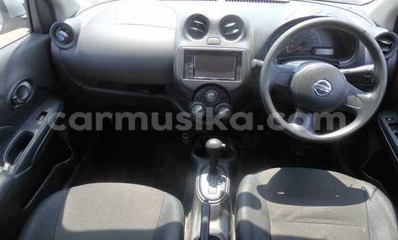 Nunua Ilio tumika Nissan Tiida Fedha Gari ndani ya Beitbridge nchini Matabeleland Kusini Nunua Ilio tumika Nissan Tiida Fedha Gari ndani ya Beitbridge nchini Matabeleland Kusini