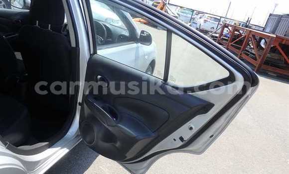 Nunua Ilio tumika Nissan Tiida Fedha Gari ndani ya Beitbridge nchini Matabeleland Kusini Nunua Ilio tumika Nissan Tiida Fedha Gari ndani ya Beitbridge nchini Matabeleland Kusini