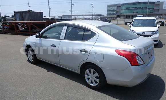 Nunua Ilio tumika Nissan Tiida Fedha Gari ndani ya Beitbridge nchini Matabeleland Kusini Nunua Ilio tumika Nissan Tiida Fedha Gari ndani ya Beitbridge nchini Matabeleland Kusini