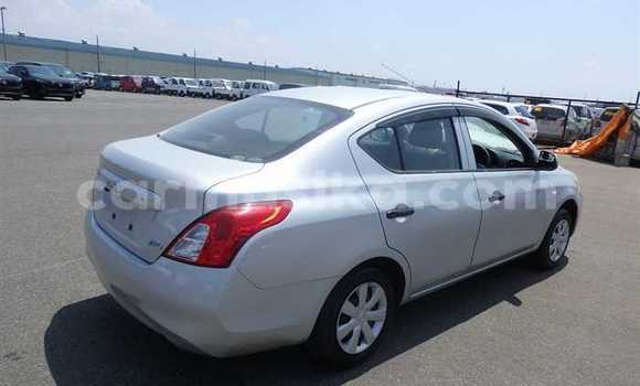 Nunua Ilio tumika Nissan Tiida Fedha Gari ndani ya Beitbridge nchini Matabeleland Kusini Nunua Ilio tumika Nissan Tiida Fedha Gari ndani ya Beitbridge nchini Matabeleland Kusini