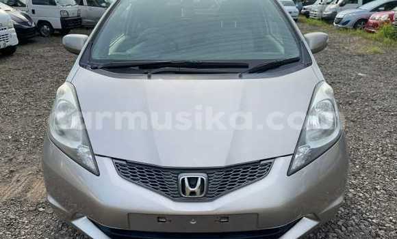 Acheter Occasion Voiture Honda Fit Beige à Beitbridge, Matabeleland South Acheter Occasion Voiture Honda Fit Beige à Beitbridge, Matabeleland South
