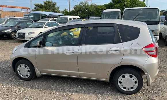 Acheter Occasion Voiture Honda Fit Beige à Beitbridge, Matabeleland South Acheter Occasion Voiture Honda Fit Beige à Beitbridge, Matabeleland South