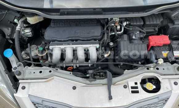 Acheter Occasion Voiture Honda Fit Beige à Beitbridge, Matabeleland South Acheter Occasion Voiture Honda Fit Beige à Beitbridge, Matabeleland South