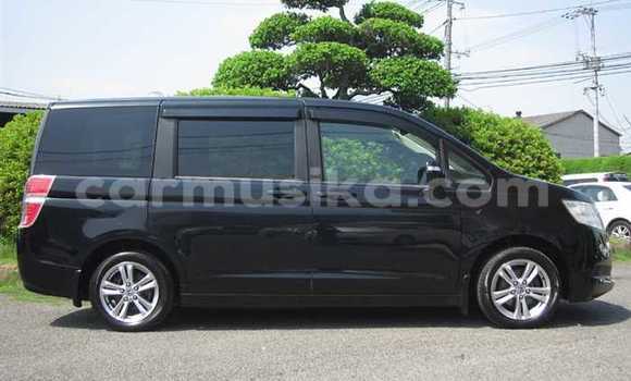 Acheter Occasion Voiture Honda Stepwgn Noir à Beitbridge, Matabeleland South Acheter Occasion Voiture Honda Stepwgn Noir à Beitbridge, Matabeleland South