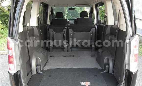 Acheter Occasion Voiture Honda Stepwgn Noir à Beitbridge, Matabeleland South Acheter Occasion Voiture Honda Stepwgn Noir à Beitbridge, Matabeleland South