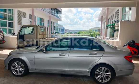 Buy Used Mercedes‒Benz C–Class Silver Car in Beitbridge in Matabeleland South Buy Used Mercedes‒Benz C–Class Silver Car in Beitbridge in Matabeleland South