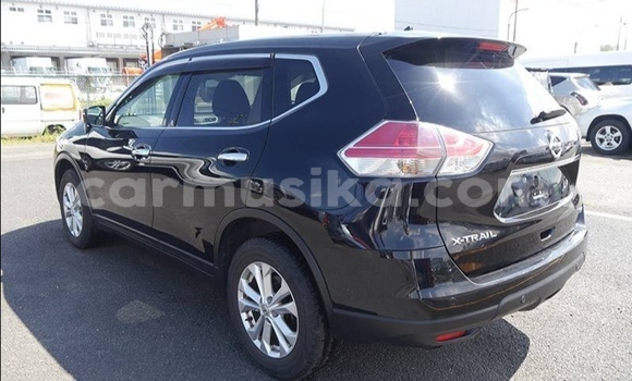 Acheter Occasion Voiture Nissan X–Trail Noir à Beitbridge, Matabeleland South Acheter Occasion Voiture Nissan X–Trail Noir à Beitbridge, Matabeleland South