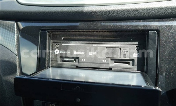 Acheter Occasion Voiture Nissan X–Trail Noir à Beitbridge, Matabeleland South Acheter Occasion Voiture Nissan X–Trail Noir à Beitbridge, Matabeleland South